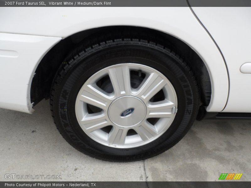 Vibrant White / Medium/Dark Flint 2007 Ford Taurus SEL