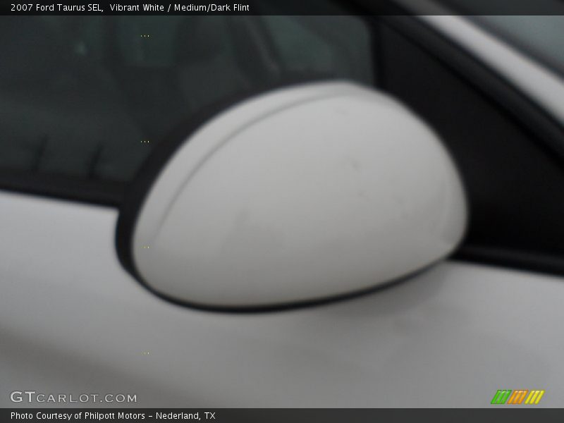 Vibrant White / Medium/Dark Flint 2007 Ford Taurus SEL