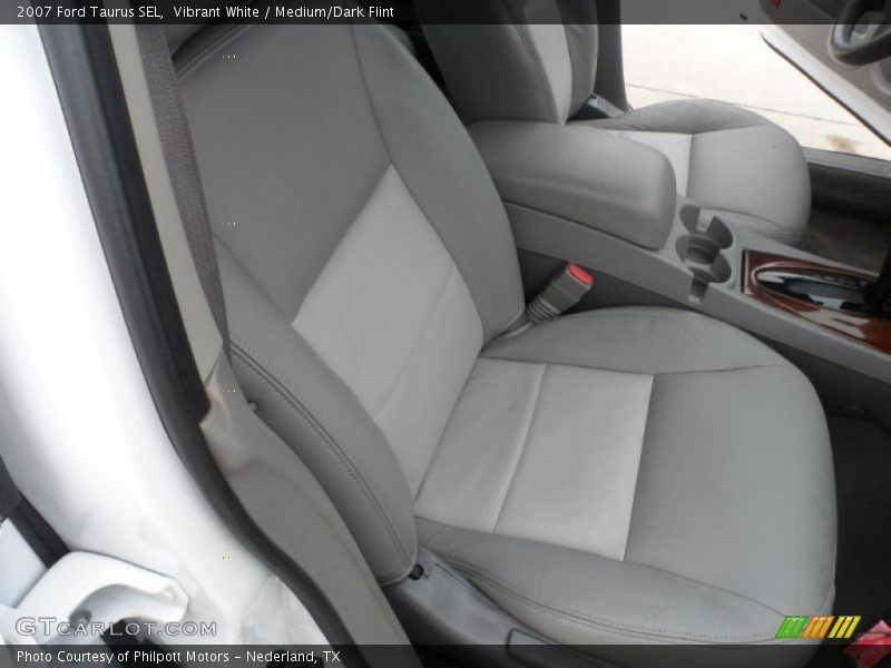 Vibrant White / Medium/Dark Flint 2007 Ford Taurus SEL