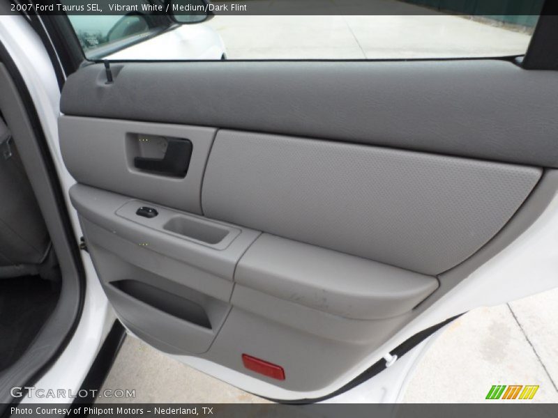 Vibrant White / Medium/Dark Flint 2007 Ford Taurus SEL