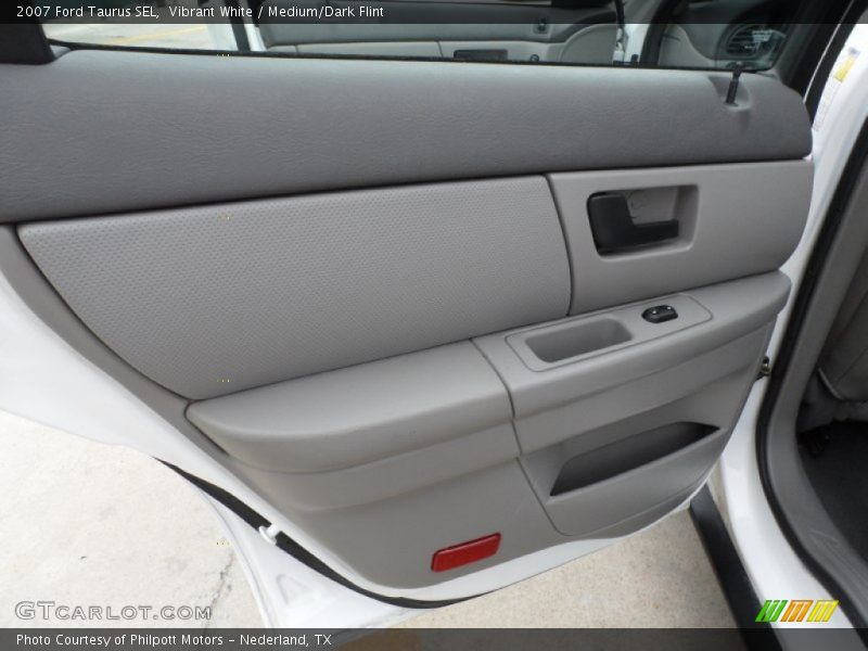 Vibrant White / Medium/Dark Flint 2007 Ford Taurus SEL