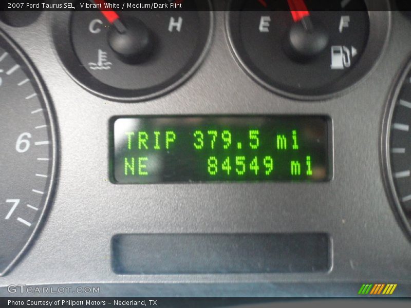 Vibrant White / Medium/Dark Flint 2007 Ford Taurus SEL