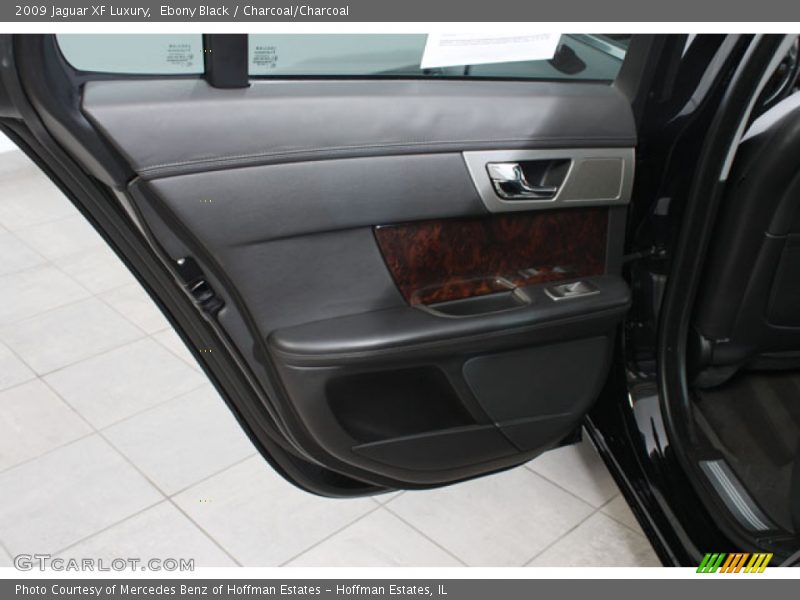 Ebony Black / Charcoal/Charcoal 2009 Jaguar XF Luxury