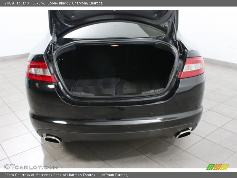 Ebony Black / Charcoal/Charcoal 2009 Jaguar XF Luxury