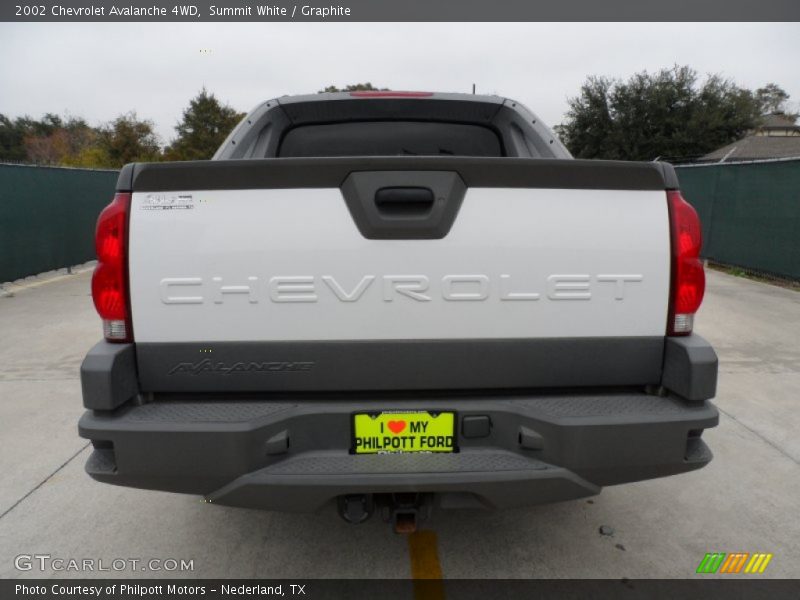 Summit White / Graphite 2002 Chevrolet Avalanche 4WD