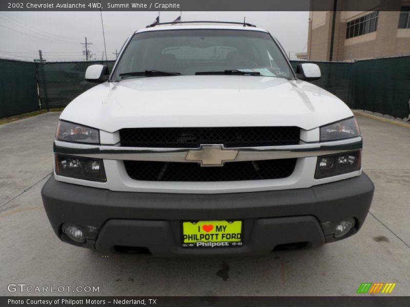 Summit White / Graphite 2002 Chevrolet Avalanche 4WD