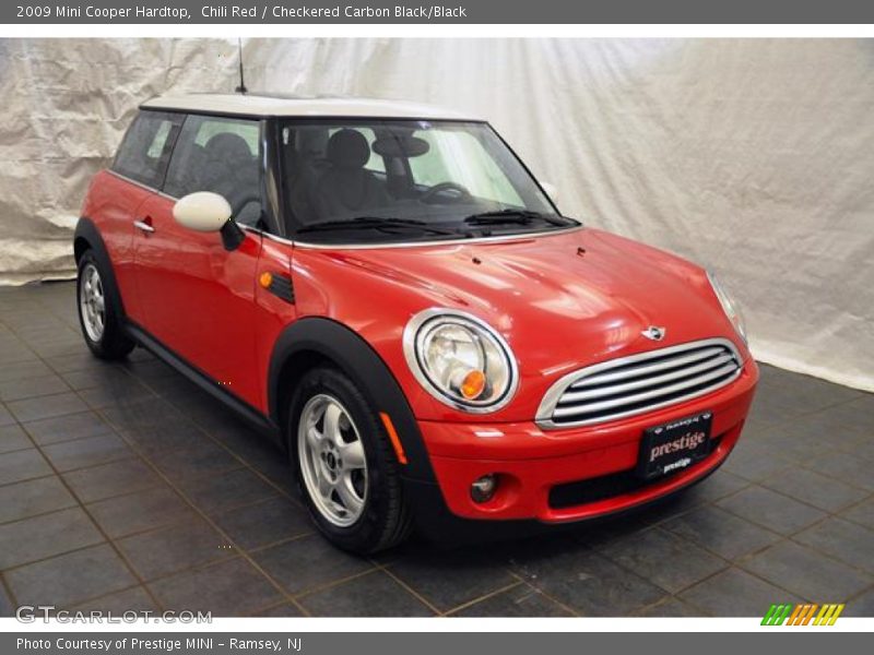 Chili Red / Checkered Carbon Black/Black 2009 Mini Cooper Hardtop