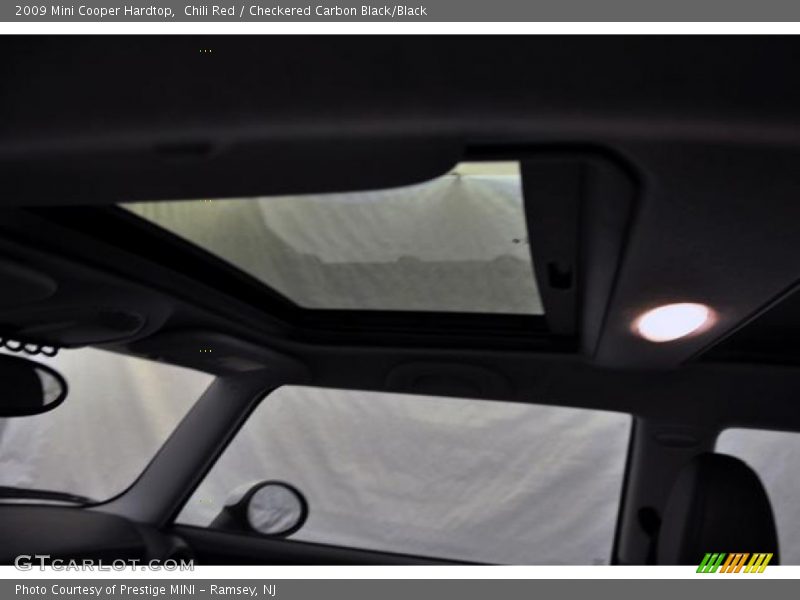 Chili Red / Checkered Carbon Black/Black 2009 Mini Cooper Hardtop