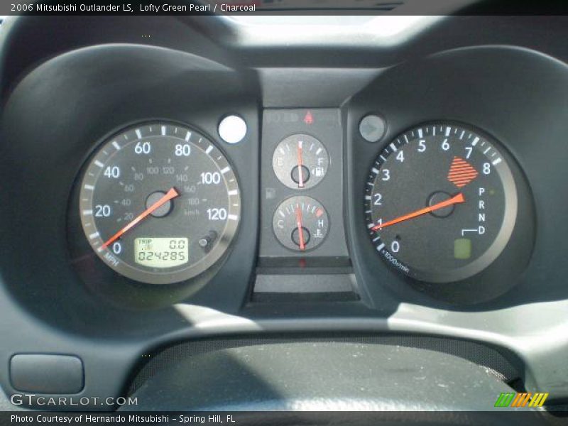 Lofty Green Pearl / Charcoal 2006 Mitsubishi Outlander LS