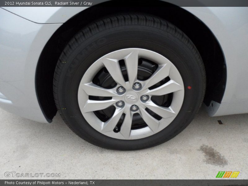 Radiant Silver / Gray 2012 Hyundai Sonata GLS