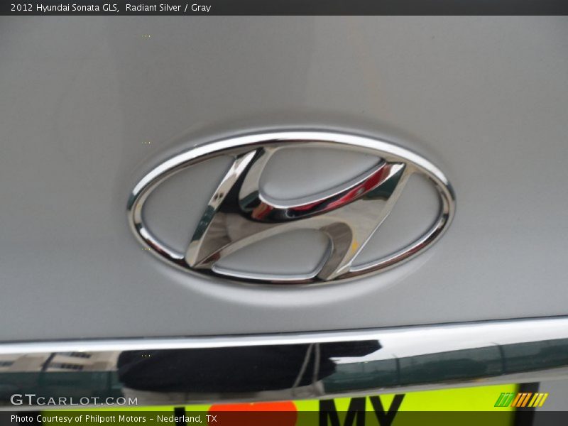 Radiant Silver / Gray 2012 Hyundai Sonata GLS