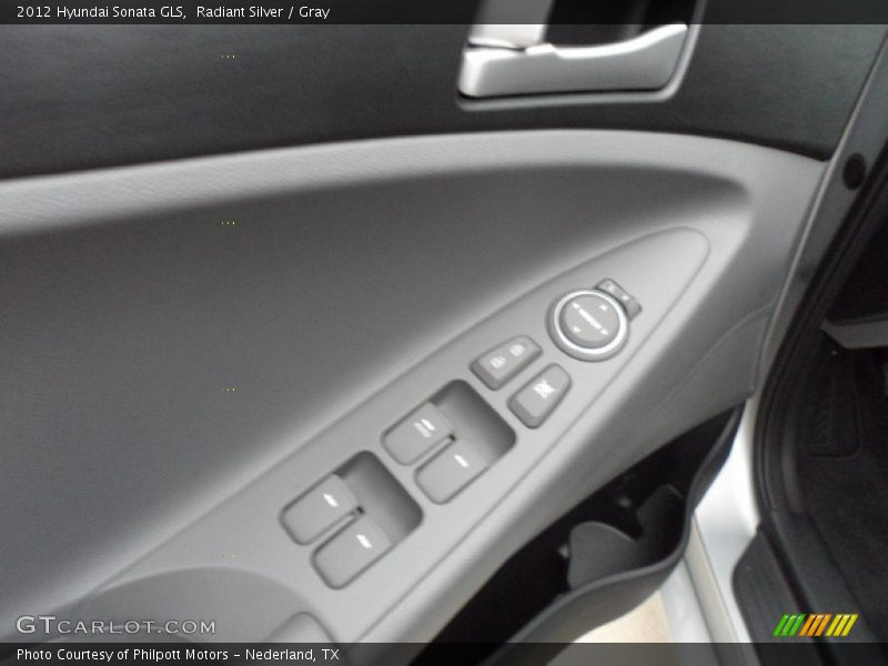 Radiant Silver / Gray 2012 Hyundai Sonata GLS