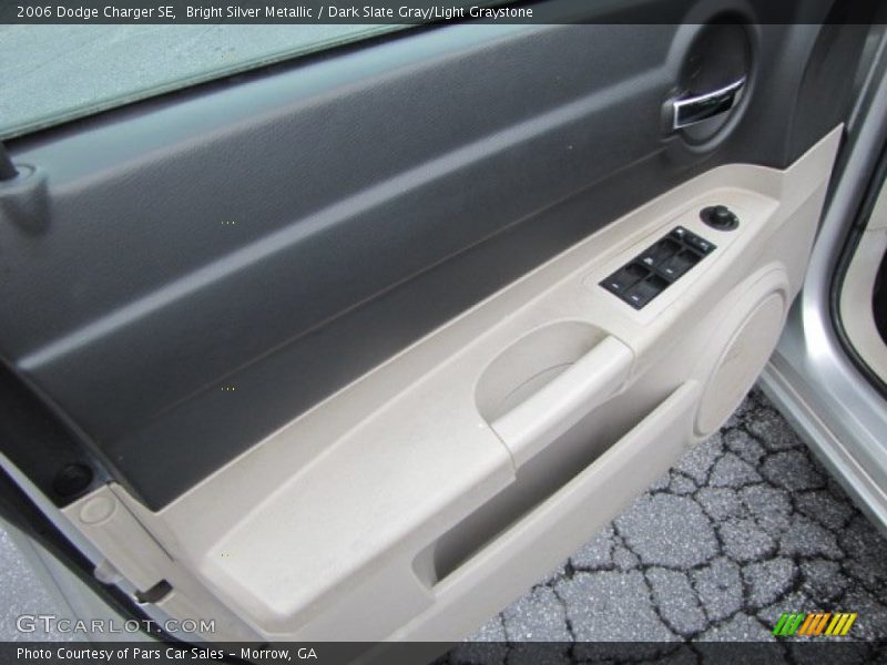 Bright Silver Metallic / Dark Slate Gray/Light Graystone 2006 Dodge Charger SE