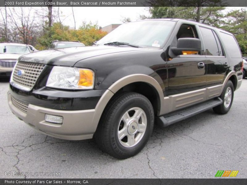 Front 3/4 View of 2003 Expedition Eddie Bauer