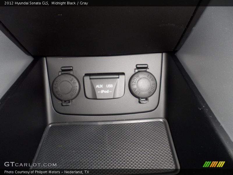 Midnight Black / Gray 2012 Hyundai Sonata GLS