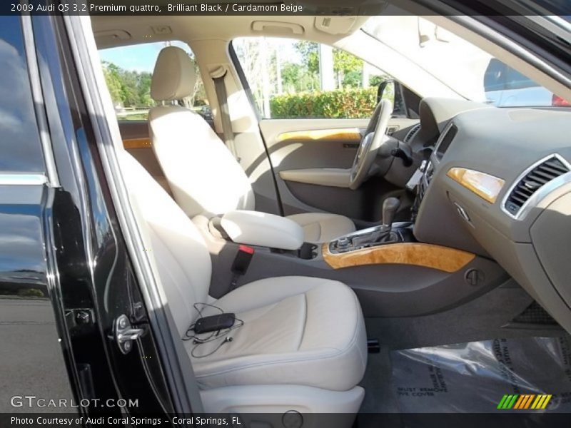 Brilliant Black / Cardamom Beige 2009 Audi Q5 3.2 Premium quattro