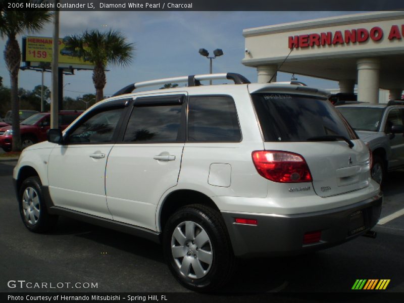 Diamond White Pearl / Charcoal 2006 Mitsubishi Outlander LS