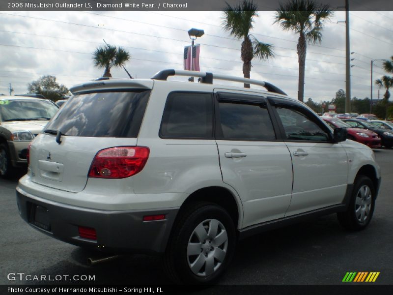 Diamond White Pearl / Charcoal 2006 Mitsubishi Outlander LS