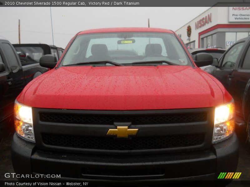 Victory Red / Dark Titanium 2010 Chevrolet Silverado 1500 Regular Cab