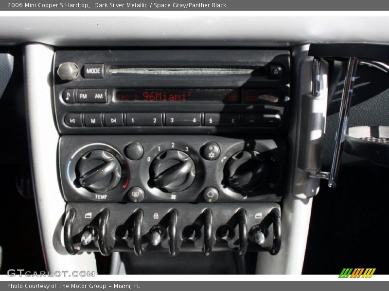 Dark Silver Metallic / Space Gray/Panther Black 2006 Mini Cooper S Hardtop