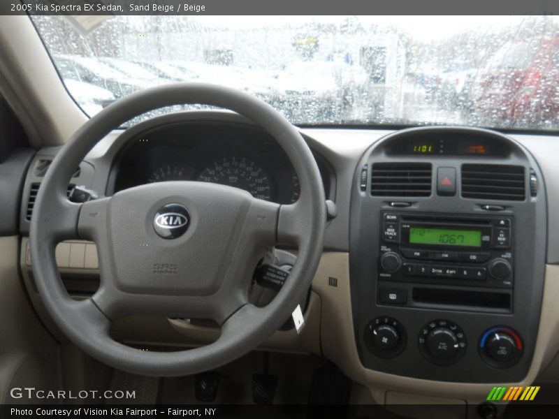 Sand Beige / Beige 2005 Kia Spectra EX Sedan