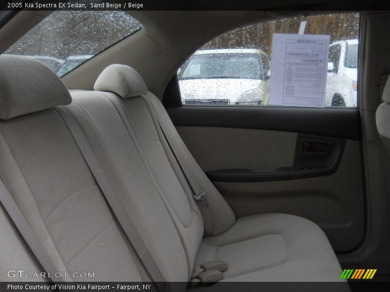 Sand Beige / Beige 2005 Kia Spectra EX Sedan
