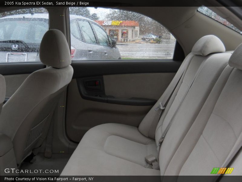 Sand Beige / Beige 2005 Kia Spectra EX Sedan