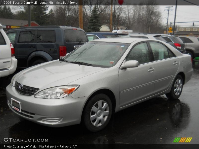 Front 3/4 View of 2003 Camry LE