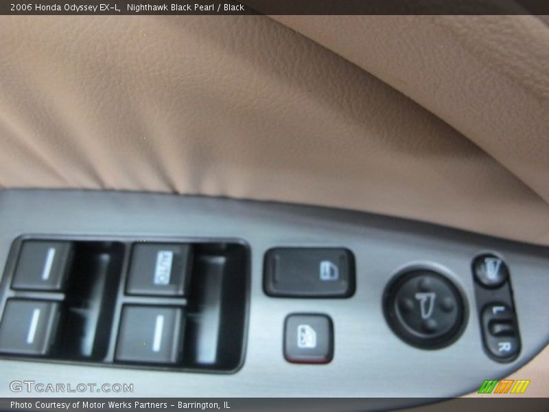 Nighthawk Black Pearl / Black 2006 Honda Odyssey EX-L
