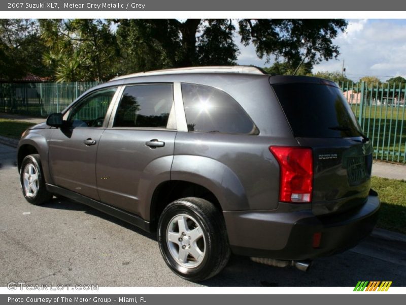 Meteor Grey Metallic / Grey 2007 Suzuki XL7