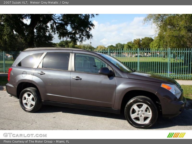 Meteor Grey Metallic / Grey 2007 Suzuki XL7