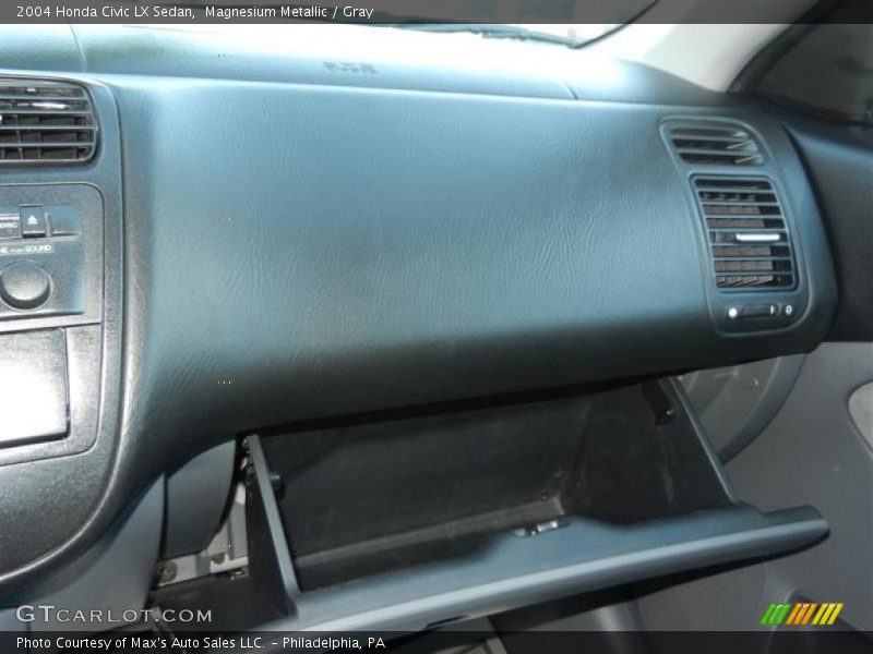 Magnesium Metallic / Gray 2004 Honda Civic LX Sedan