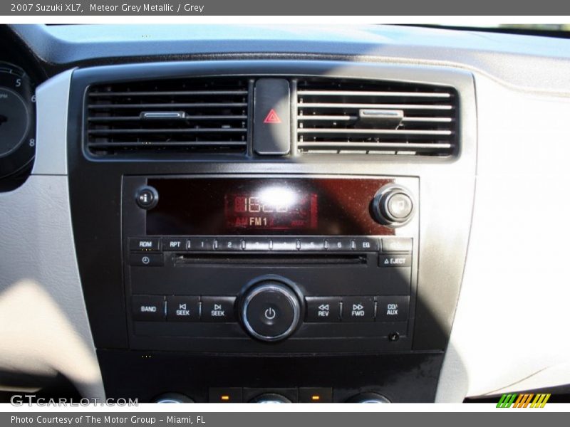 Meteor Grey Metallic / Grey 2007 Suzuki XL7