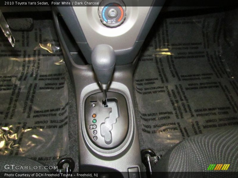 Polar White / Dark Charcoal 2010 Toyota Yaris Sedan