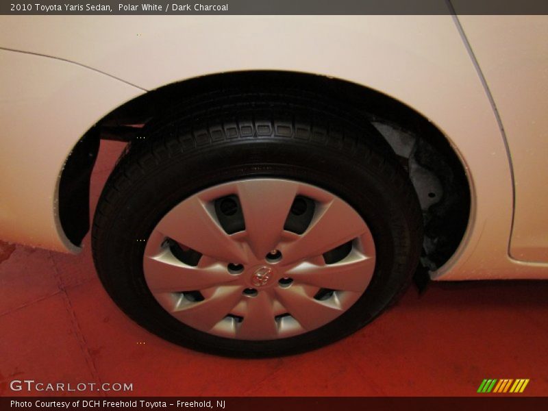 Polar White / Dark Charcoal 2010 Toyota Yaris Sedan