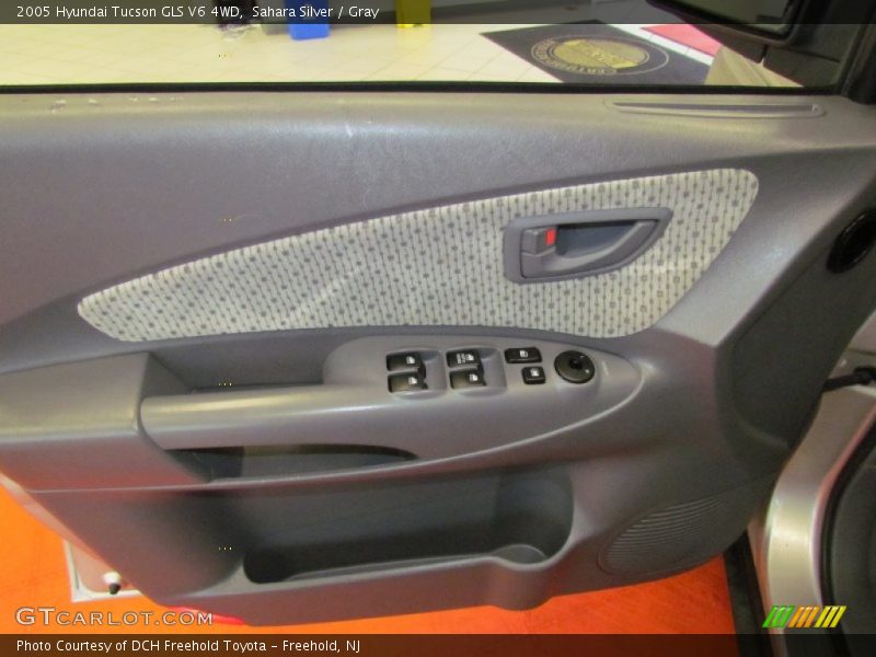 Sahara Silver / Gray 2005 Hyundai Tucson GLS V6 4WD
