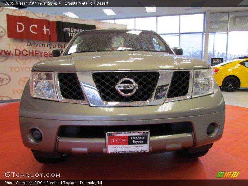 Granite Metallic / Desert 2005 Nissan Pathfinder SE 4x4
