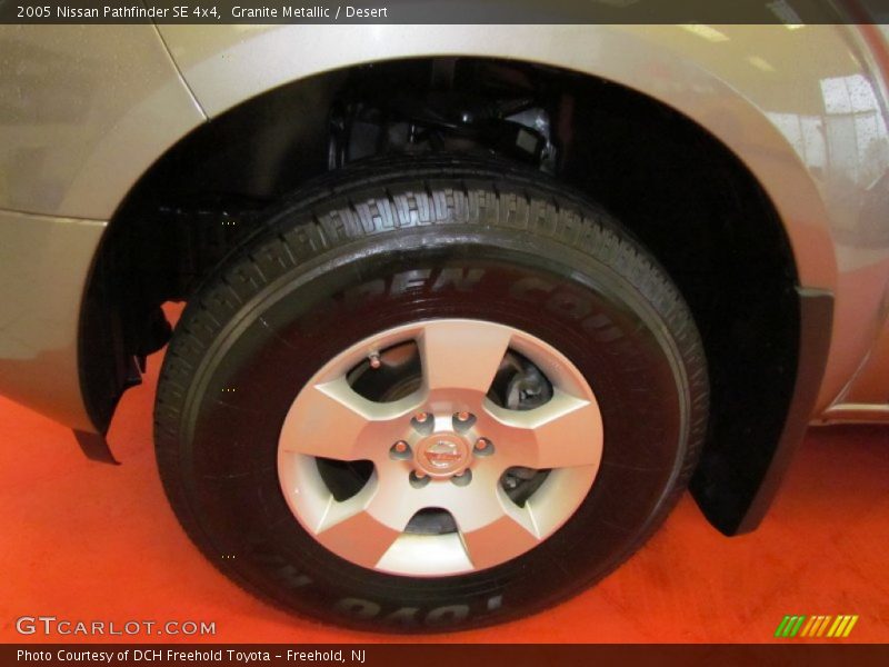  2005 Pathfinder SE 4x4 Wheel