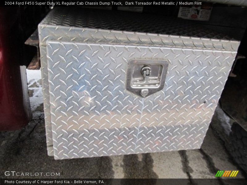 Dark Toreador Red Metallic / Medium Flint 2004 Ford F450 Super Duty XL Regular Cab Chassis Dump Truck