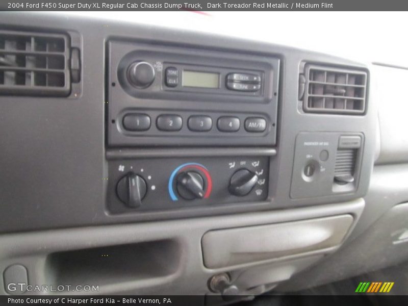 Controls of 2004 F450 Super Duty XL Regular Cab Chassis Dump Truck