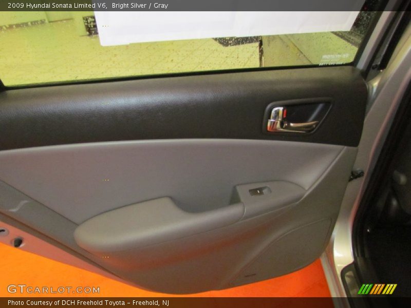 Bright Silver / Gray 2009 Hyundai Sonata Limited V6