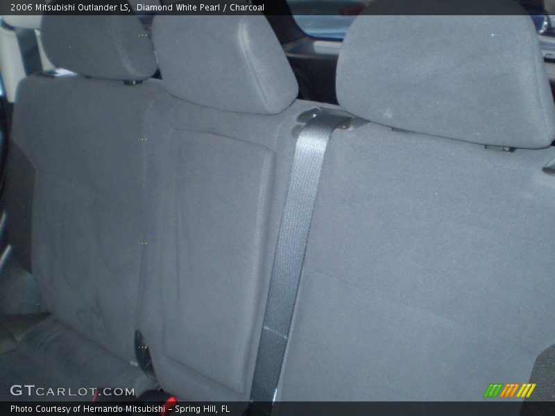 Diamond White Pearl / Charcoal 2006 Mitsubishi Outlander LS