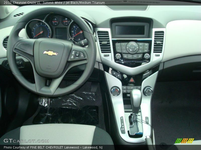 Summit White / Jet Black/Medium Titanium 2012 Chevrolet Cruze LS