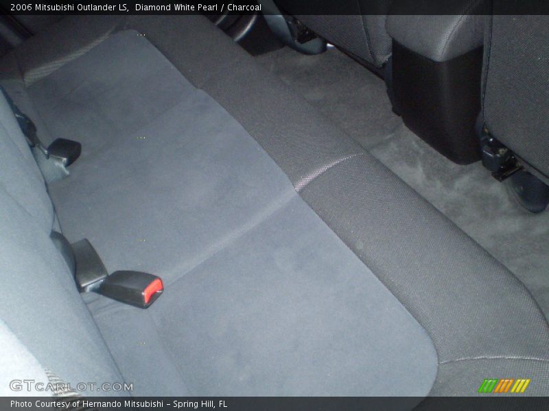 Diamond White Pearl / Charcoal 2006 Mitsubishi Outlander LS