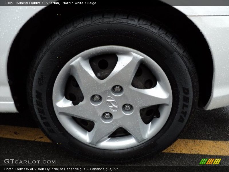 Nordic White / Beige 2005 Hyundai Elantra GLS Sedan
