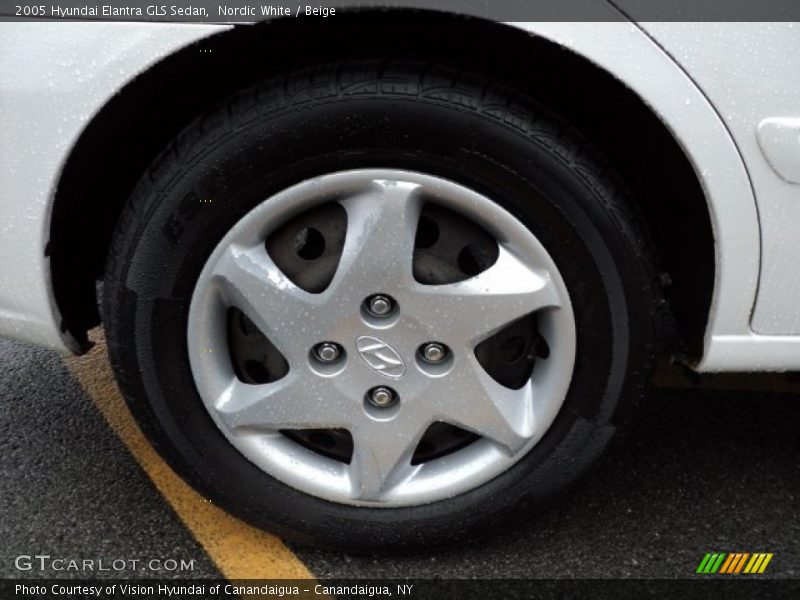 Nordic White / Beige 2005 Hyundai Elantra GLS Sedan