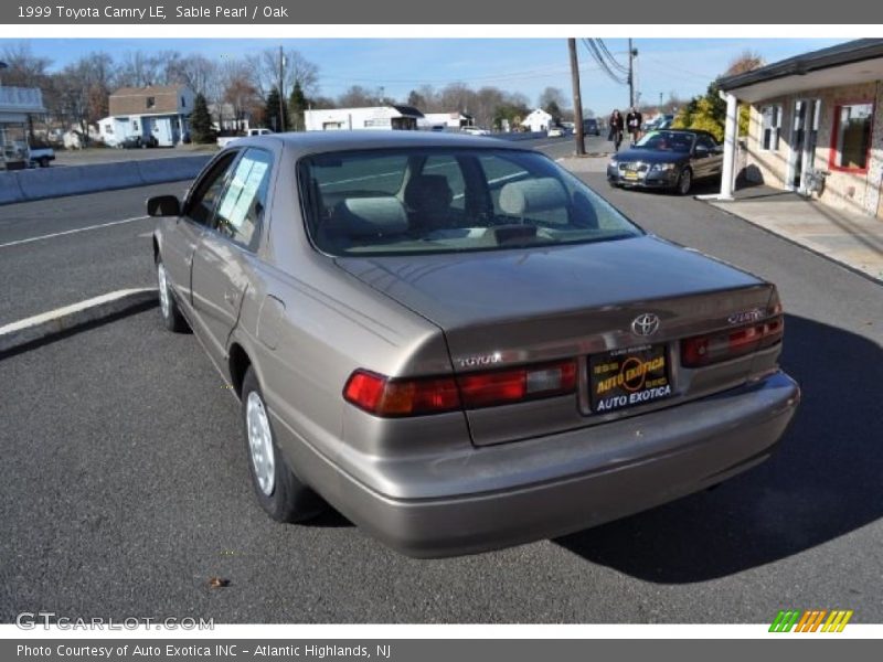Sable Pearl / Oak 1999 Toyota Camry LE