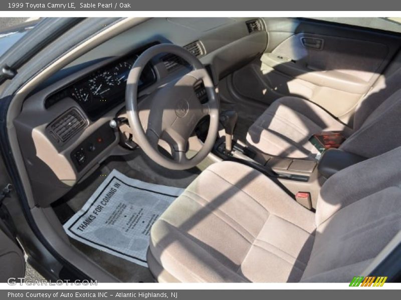 Sable Pearl / Oak 1999 Toyota Camry LE