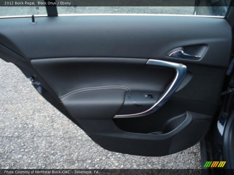Black Onyx / Ebony 2012 Buick Regal
