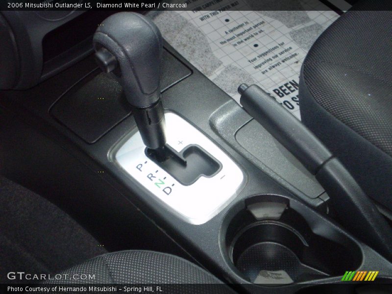 Diamond White Pearl / Charcoal 2006 Mitsubishi Outlander LS